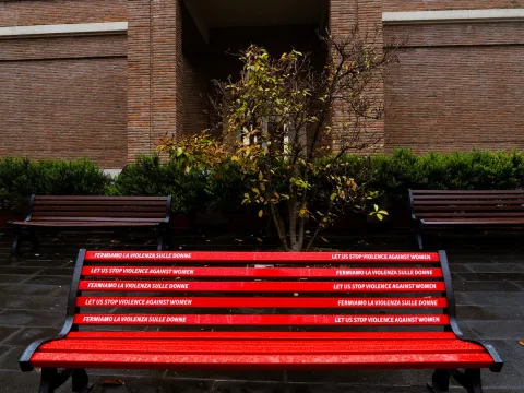 Panchine rosse