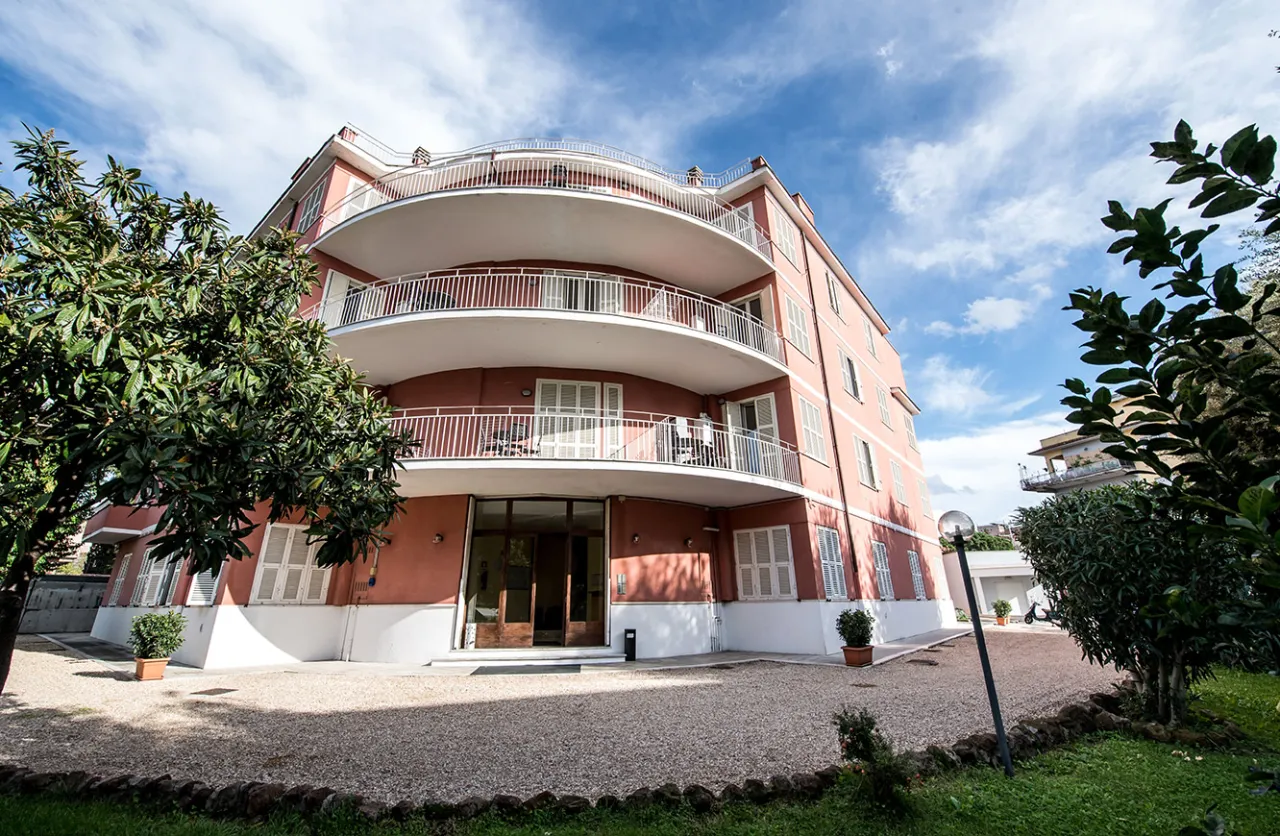 1-LUISS-191106_-BETANIA_1-esterno.jpg