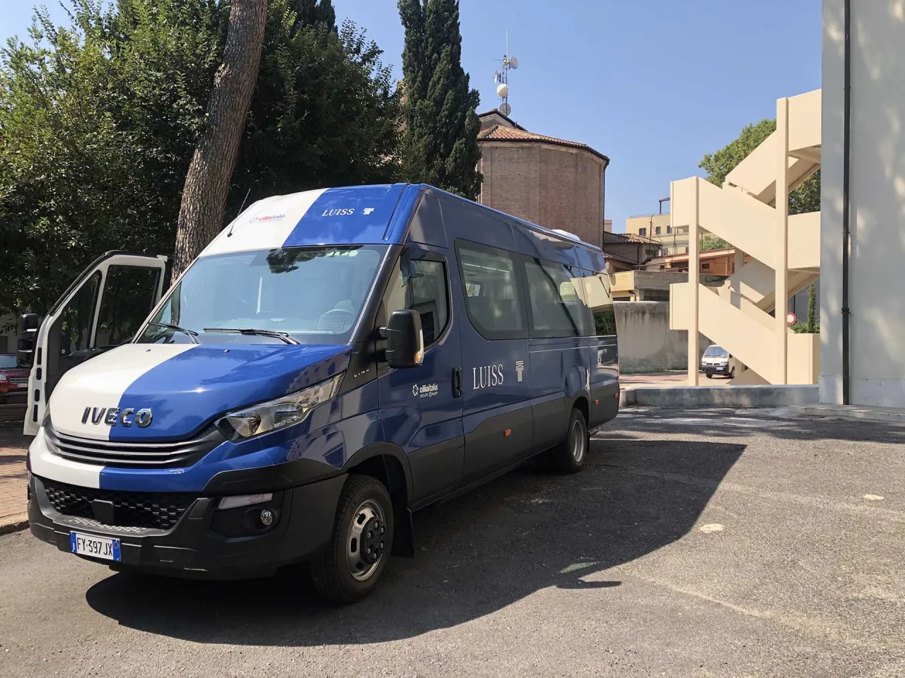 LuissShuttle_2.JPG