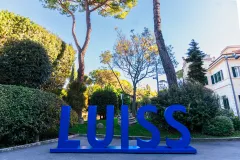 Luiss Sign