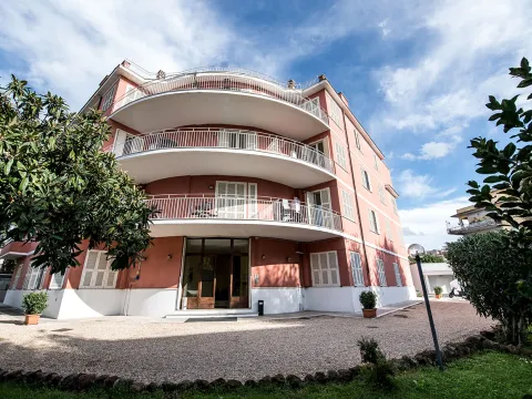 1-LUISS-191106_-BETANIA_1-esterno.jpg